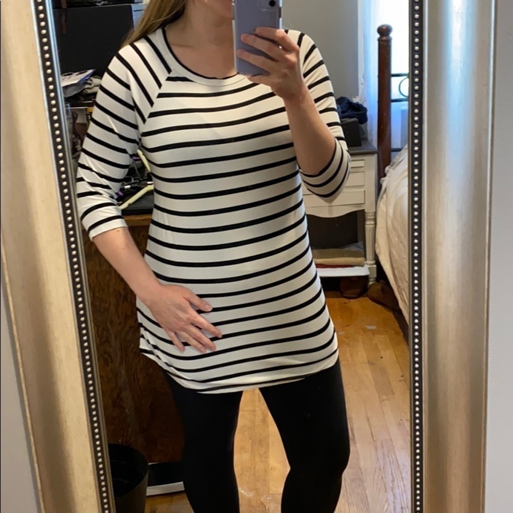 EUC White w Black Stripes Tunic - Picture 4 of 7